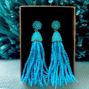 Brand new women’s beaded turquoise with gold accents earrings